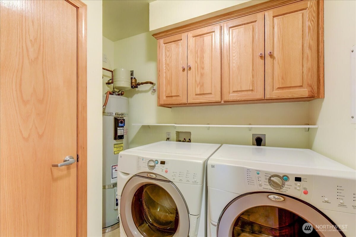 1527 California Avenue SW #301, Seattle, WA 98116