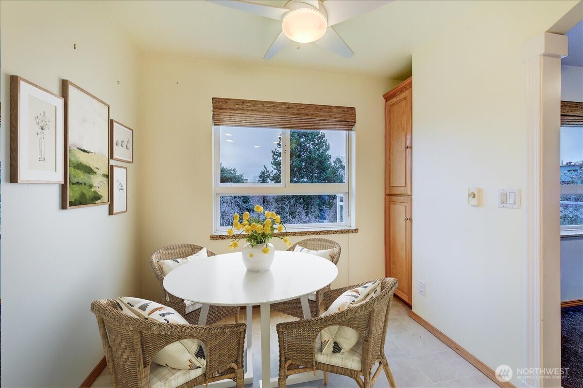 1527 California Avenue SW #301, Seattle, WA 98116