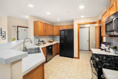 1855 Trossachs Boulevard SE #2402, Sammamish, WA 98075 - Photo 11