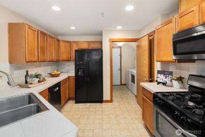 1855 Trossachs Boulevard SE #2402, Sammamish, WA 98075 - Photo 12