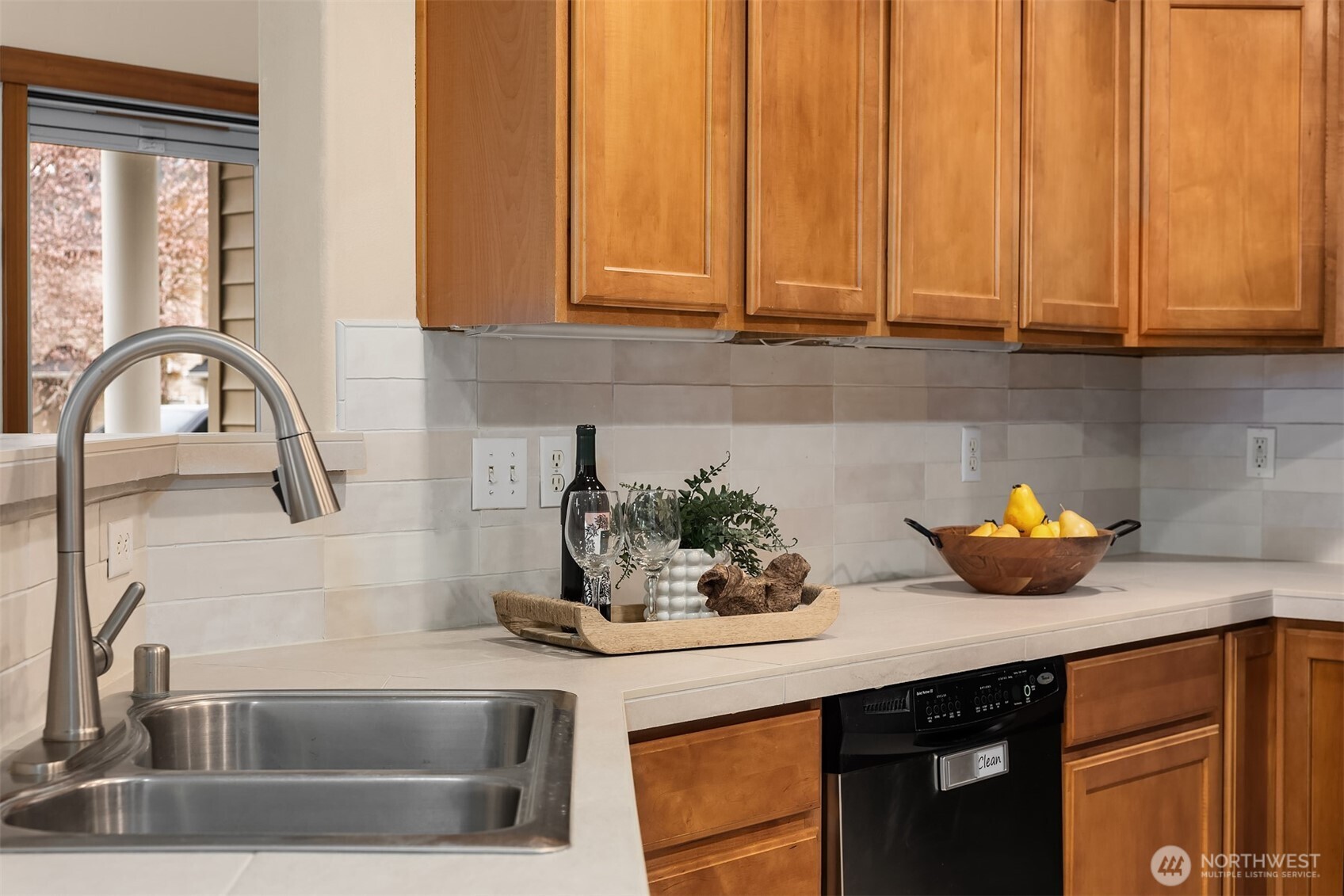 1855 Trossachs Boulevard SE #2402, Sammamish, WA 98075