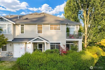 1855 Trossachs Boulevard SE #2402, Sammamish, WA 98075 - Photo 2