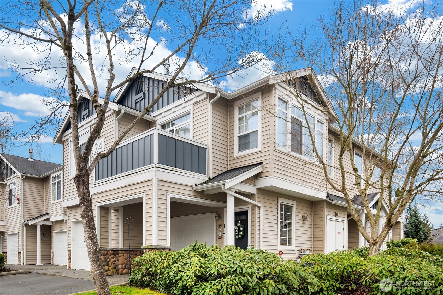 1855 Trossachs Boulevard SE #2402, Sammamish, WA 98075
