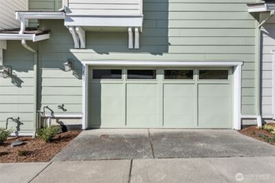 1451 NE Park Drive , Issaquah, WA 98029 - Photo 20