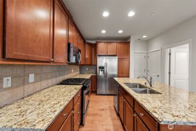 1451 NE Park Drive , Issaquah, WA 98029 - Photo 6