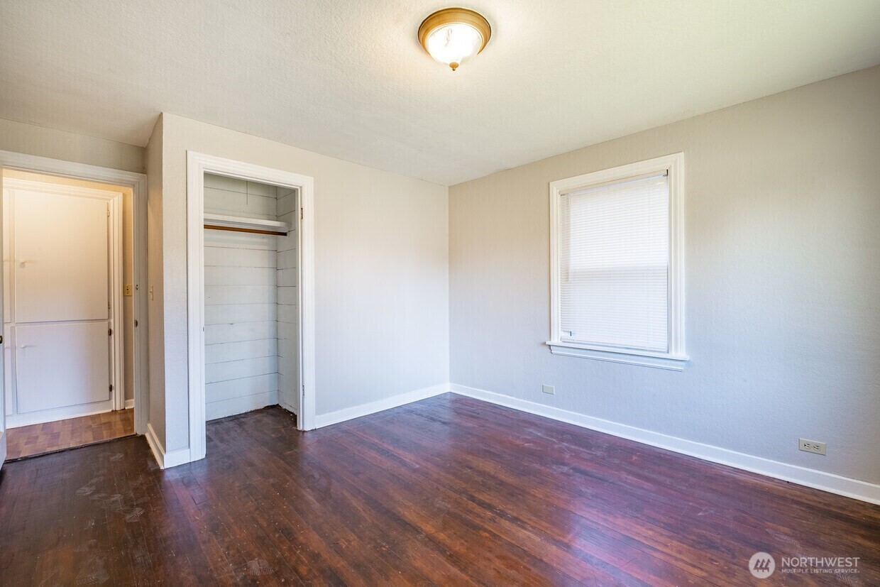 549 Cherry Street , Blaine, WA 98230