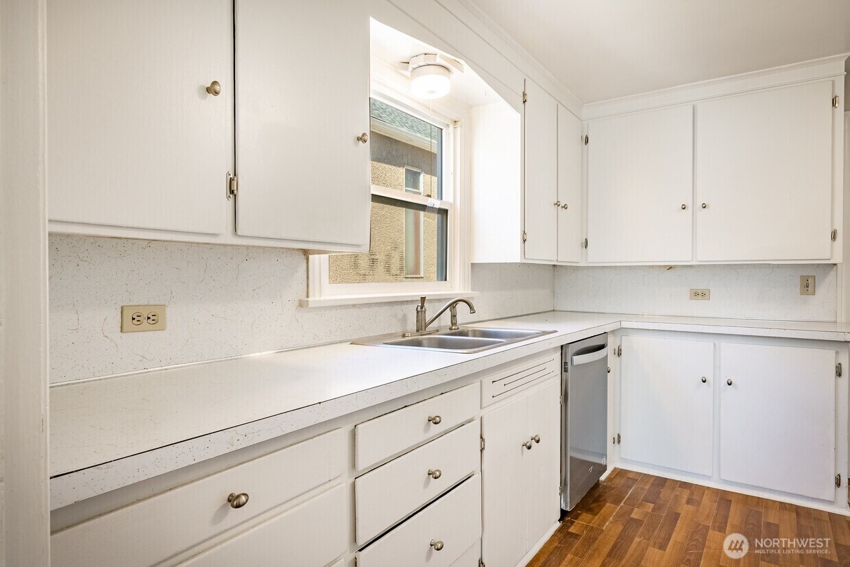 549 Cherry Street , Blaine, WA 98230