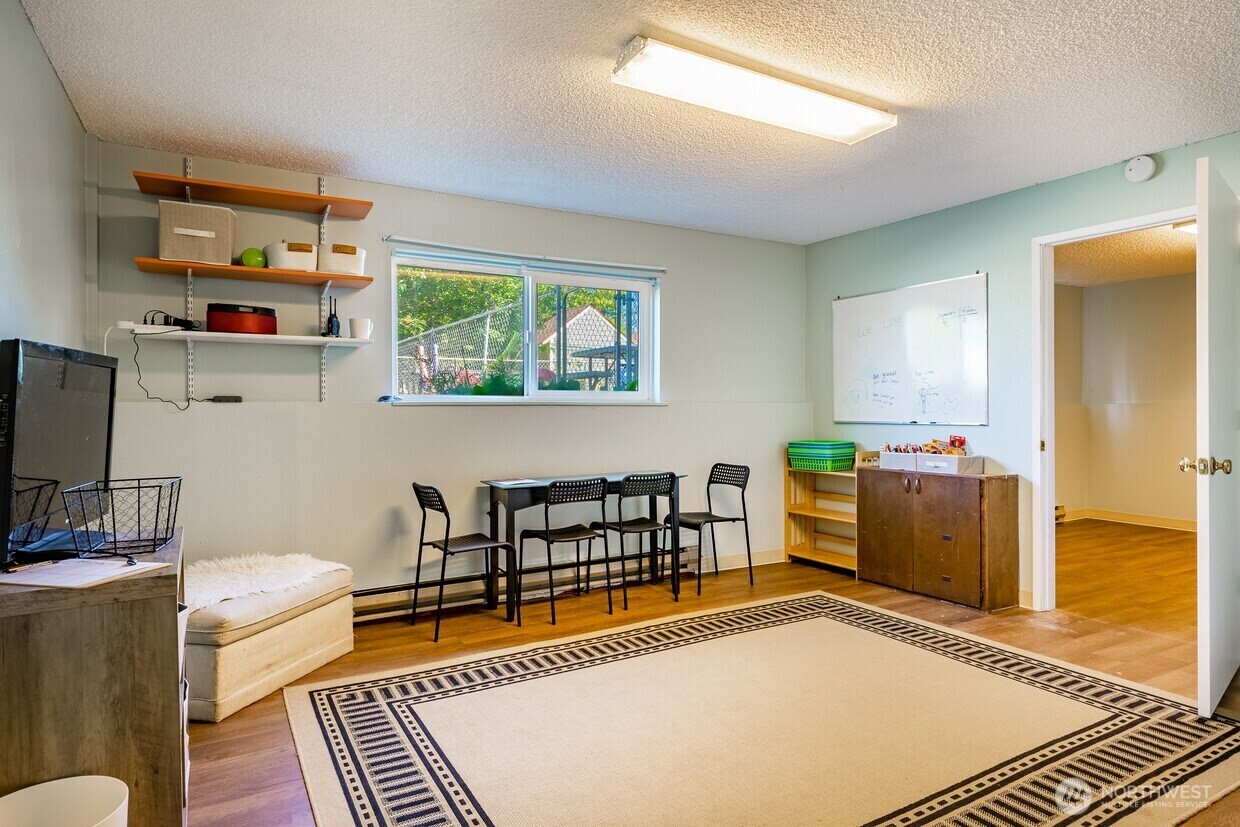 549 Cherry Street , Blaine, WA 98230