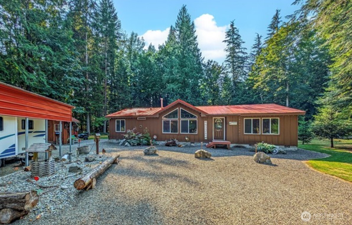 129 Cougar Drive , Packwood, WA 98361
