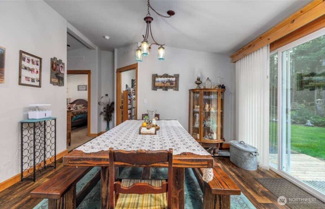 129 Cougar Drive , Packwood, WA 98361
