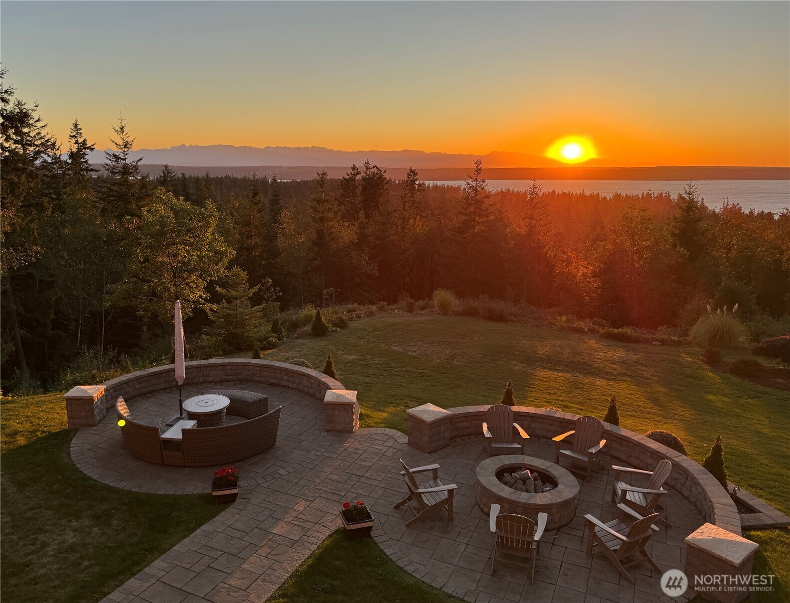 67 Gilbertson Road , Camano Island, WA 98282