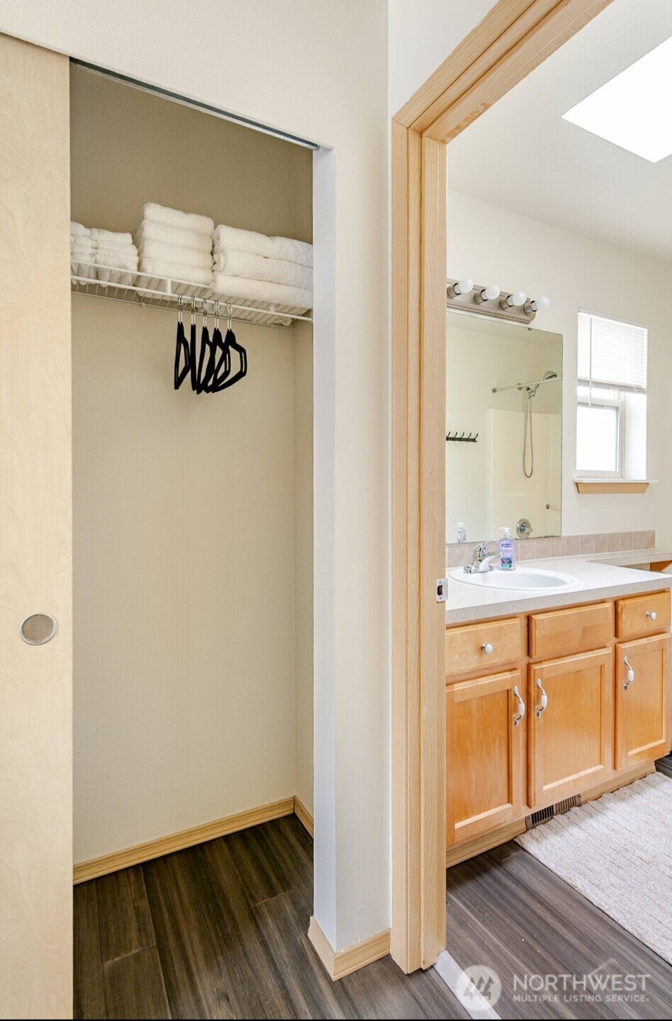 10047 17th Avenue SW, Seattle, WA 98146