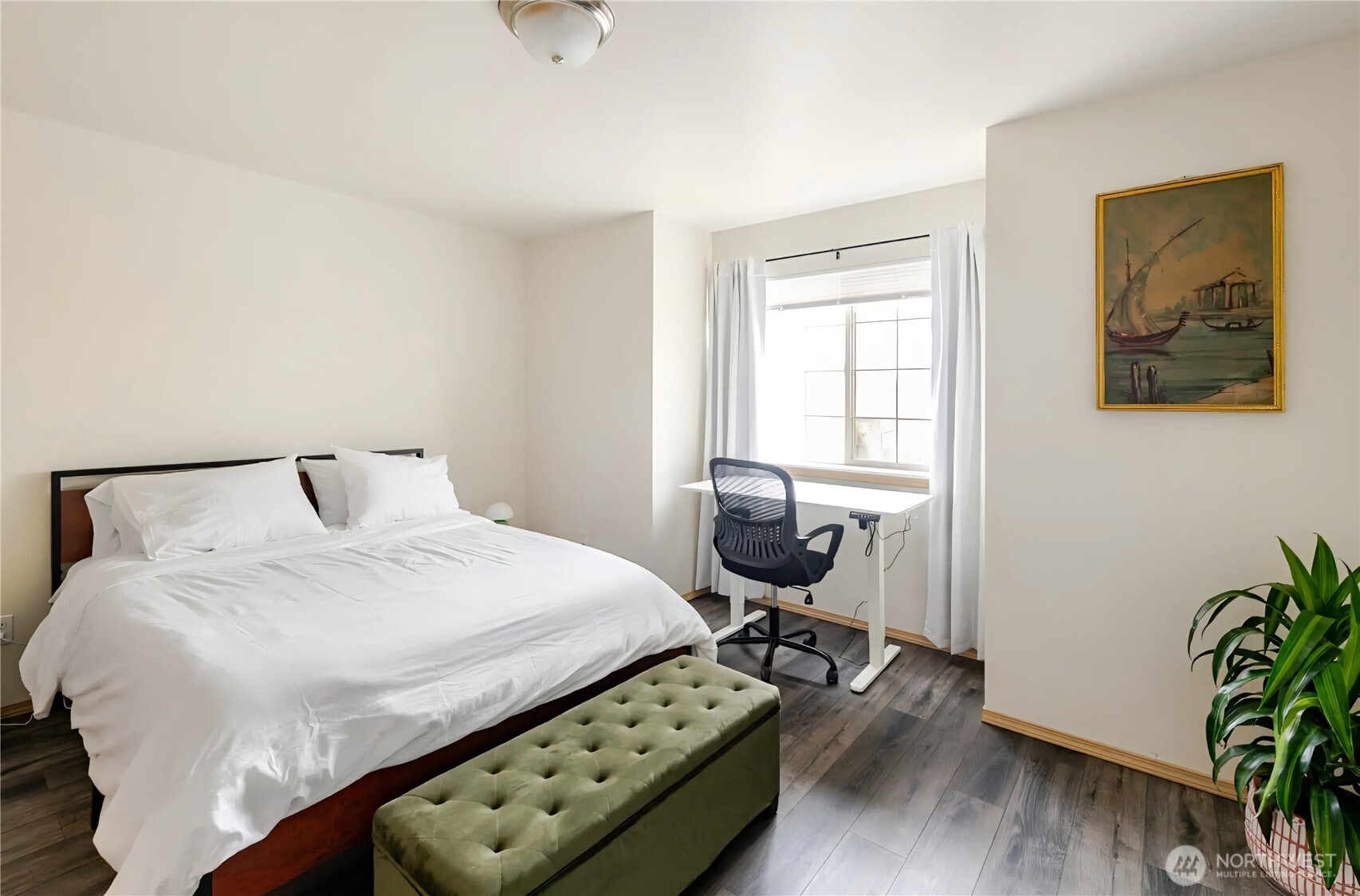 10047 17th Avenue SW, Seattle, WA 98146