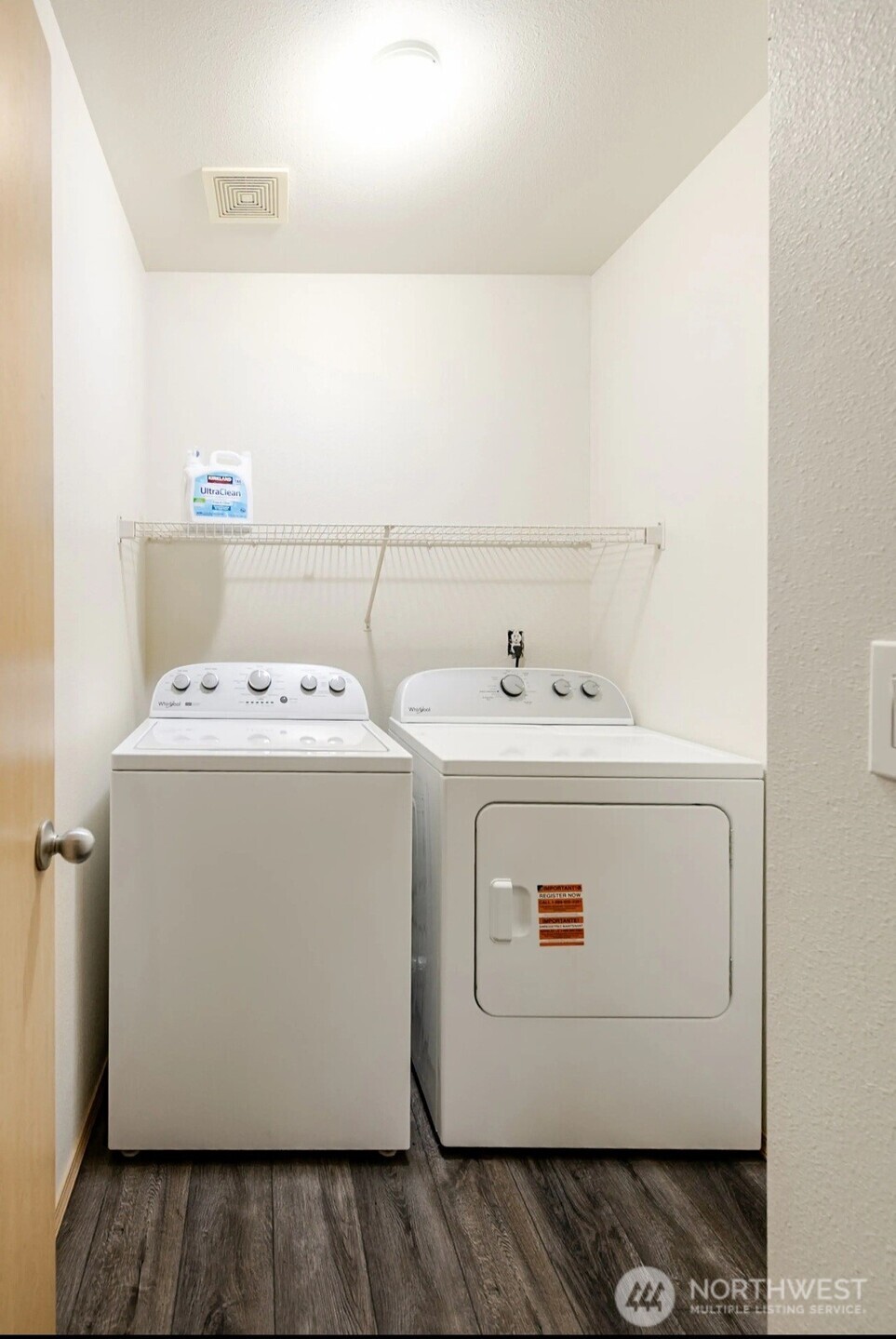 10047 17th Avenue SW, Seattle, WA 98146