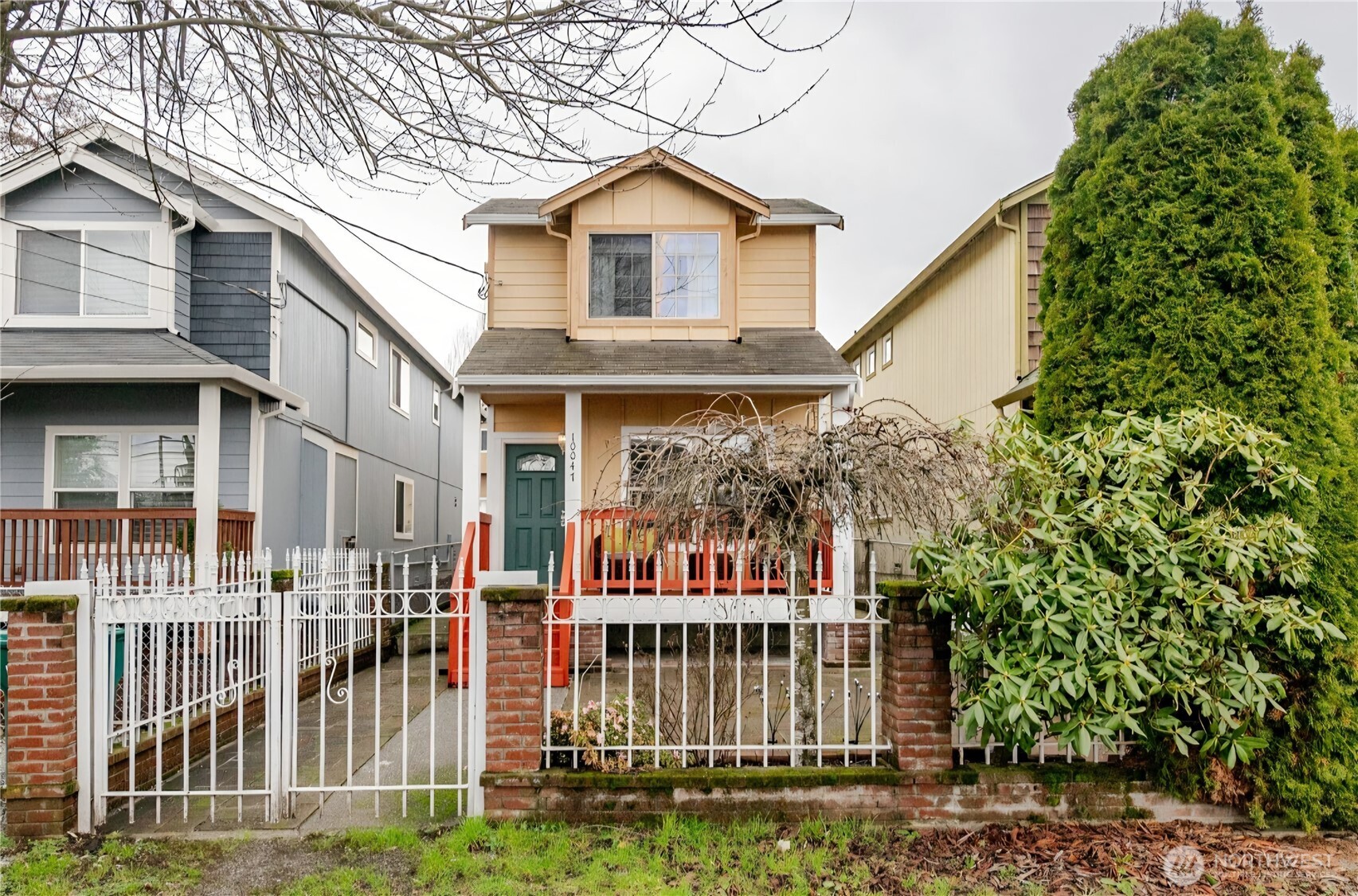 10047 17th Avenue SW, Seattle, WA 98146