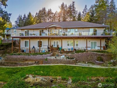 341 E Rainier Court , Allyn, WA 98524