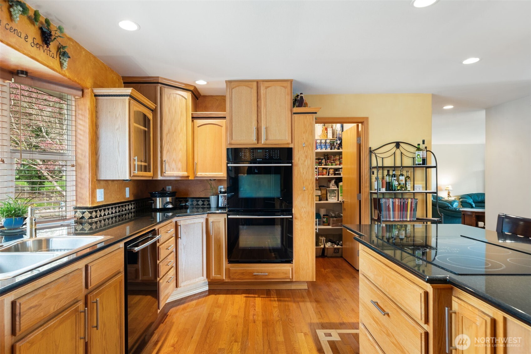 341 E Rainier Court , Allyn, WA 98524