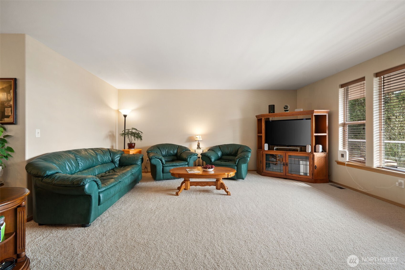 341 E Rainier Court , Allyn, WA 98524