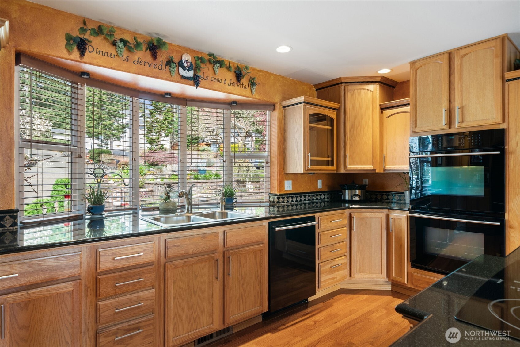 341 E Rainier Court , Allyn, WA 98524