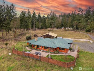 127 Lake Farm Road , Port Angeles, WA 98362