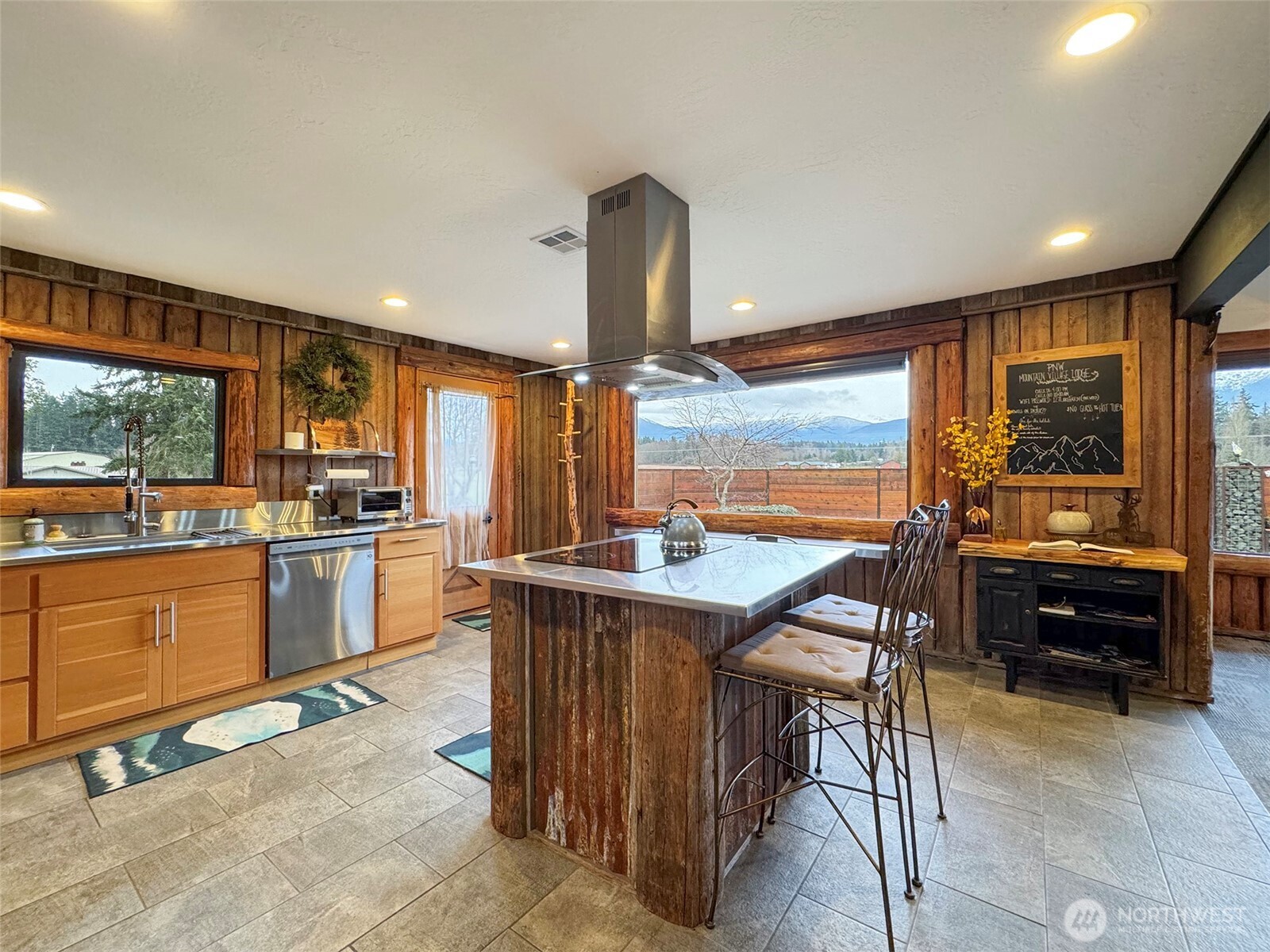 127 Lake Farm Road , Port Angeles, WA 98362