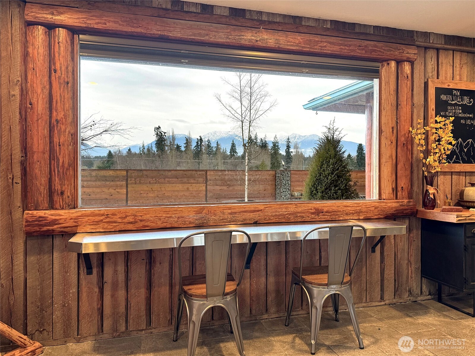 127 Lake Farm Road , Port Angeles, WA 98362