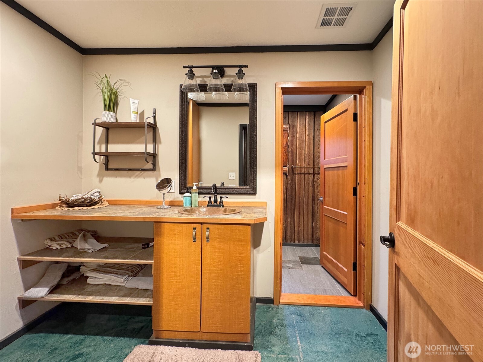 127 Lake Farm Road , Port Angeles, WA 98362