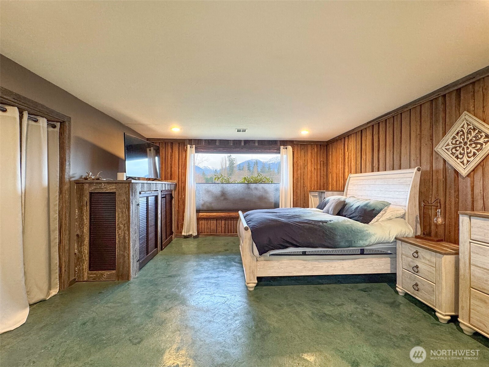 127 Lake Farm Road , Port Angeles, WA 98362