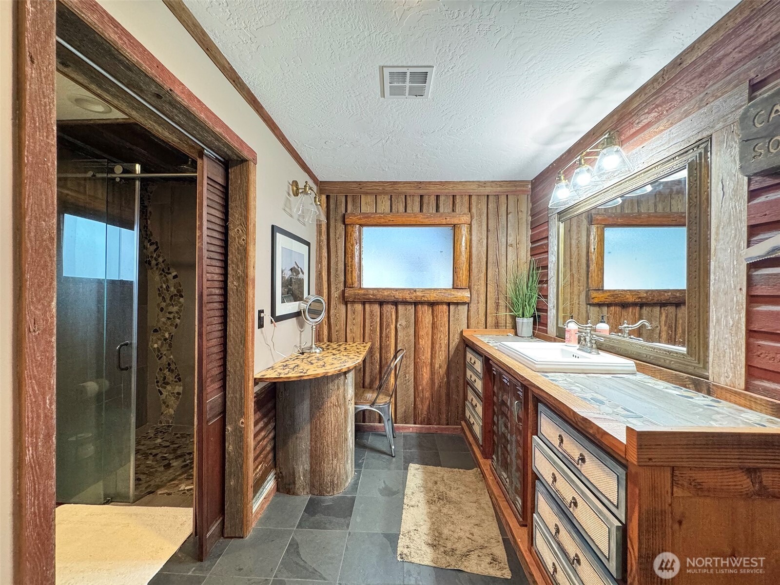 127 Lake Farm Road , Port Angeles, WA 98362