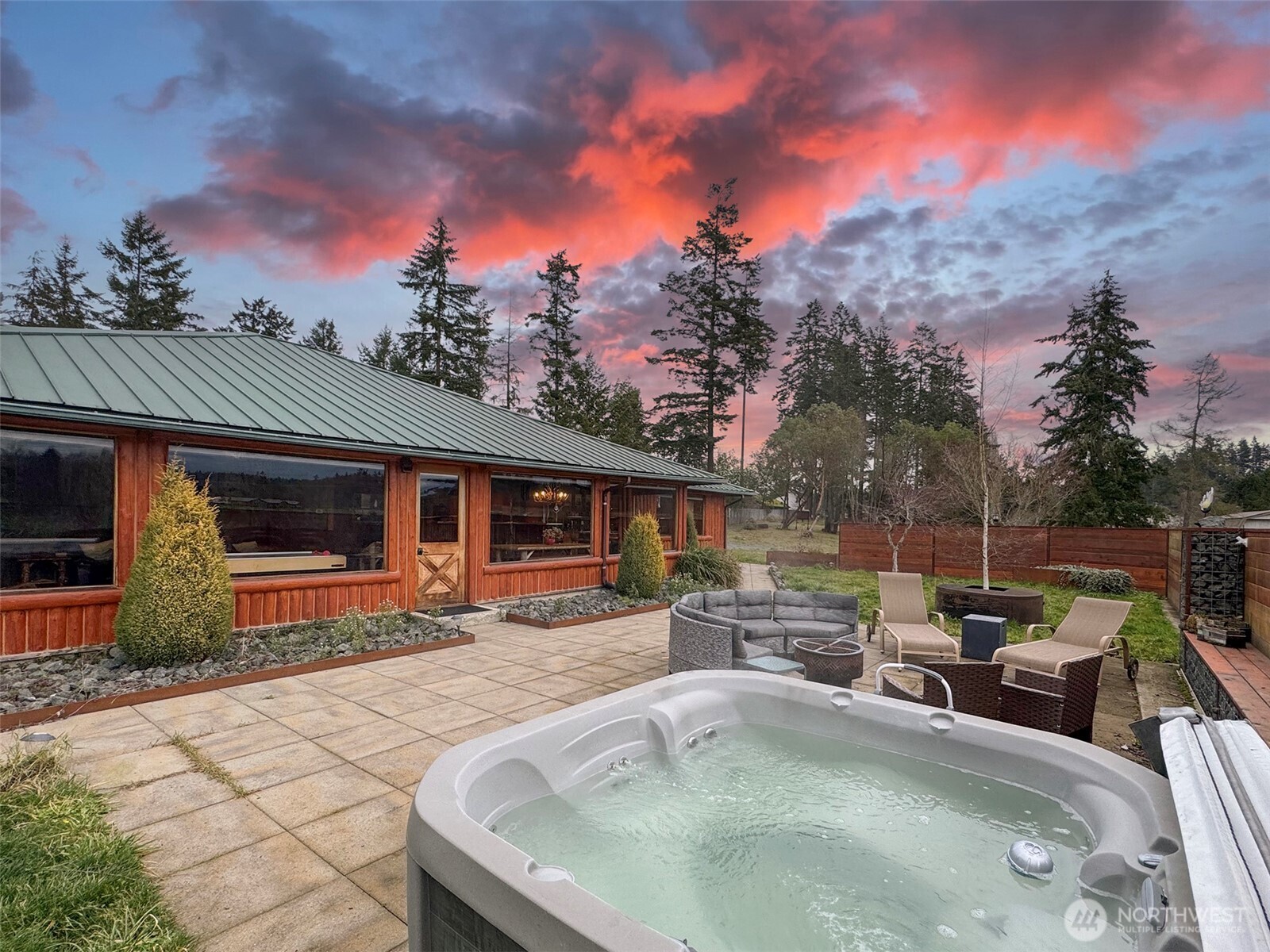 127 Lake Farm Road , Port Angeles, WA 98362