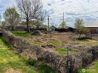 9917 NE Highland Dr , Moses Lake, WA 98837 - Photo 2