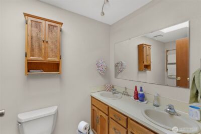 12410 36th Avenue E, Tacoma, WA 98446 - Photo 13
