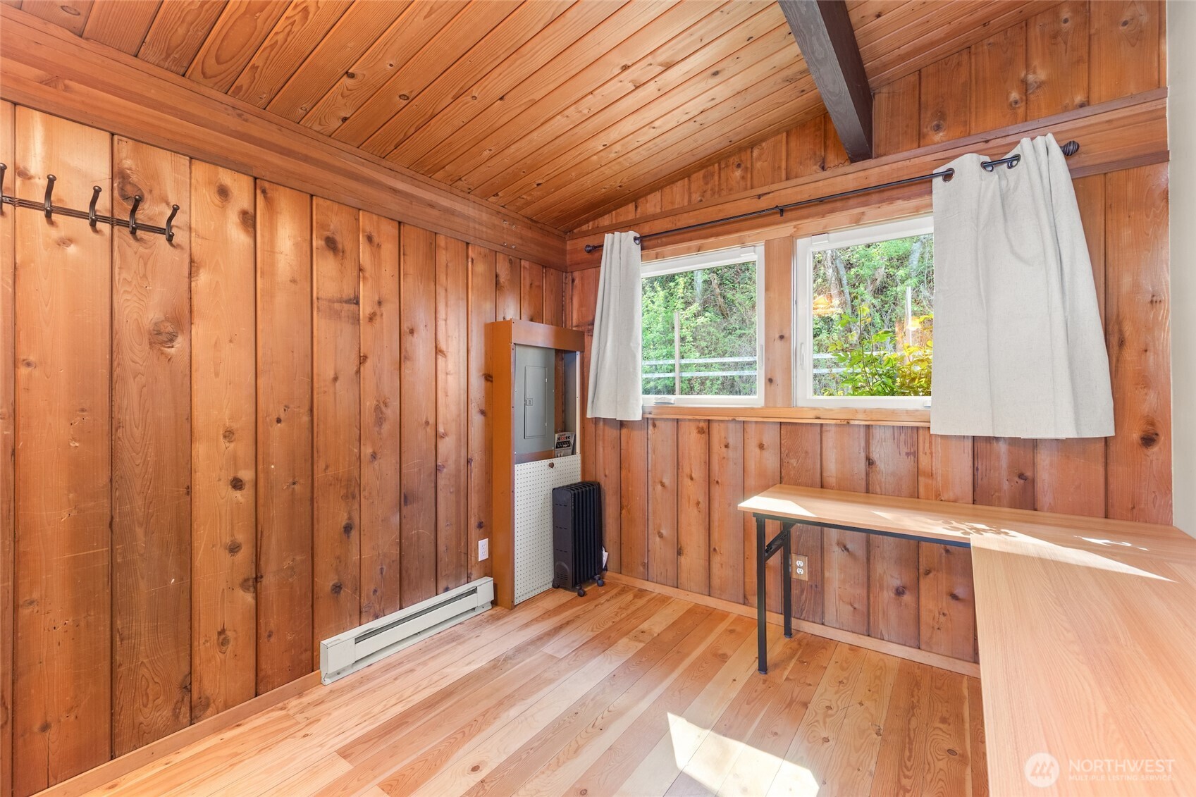 10873 Point Vashon Drive SW, Vashon, WA 98070