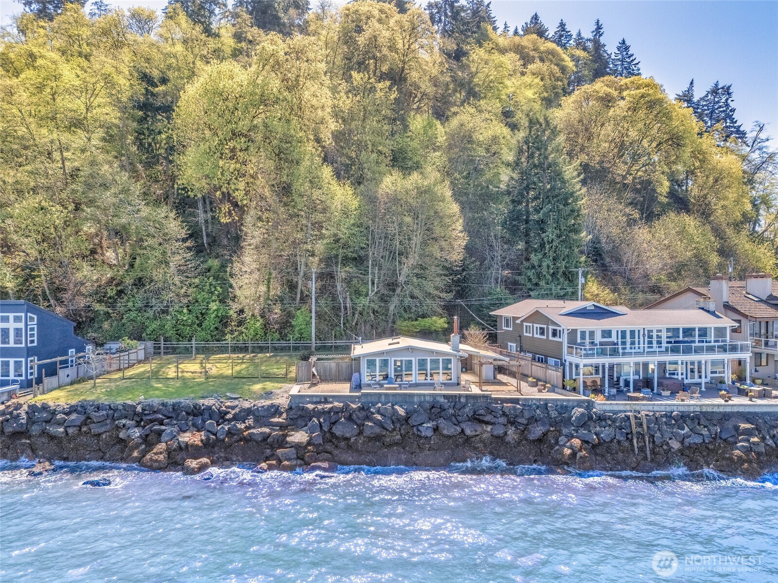 10873 Point Vashon Drive SW, Vashon, WA 98070