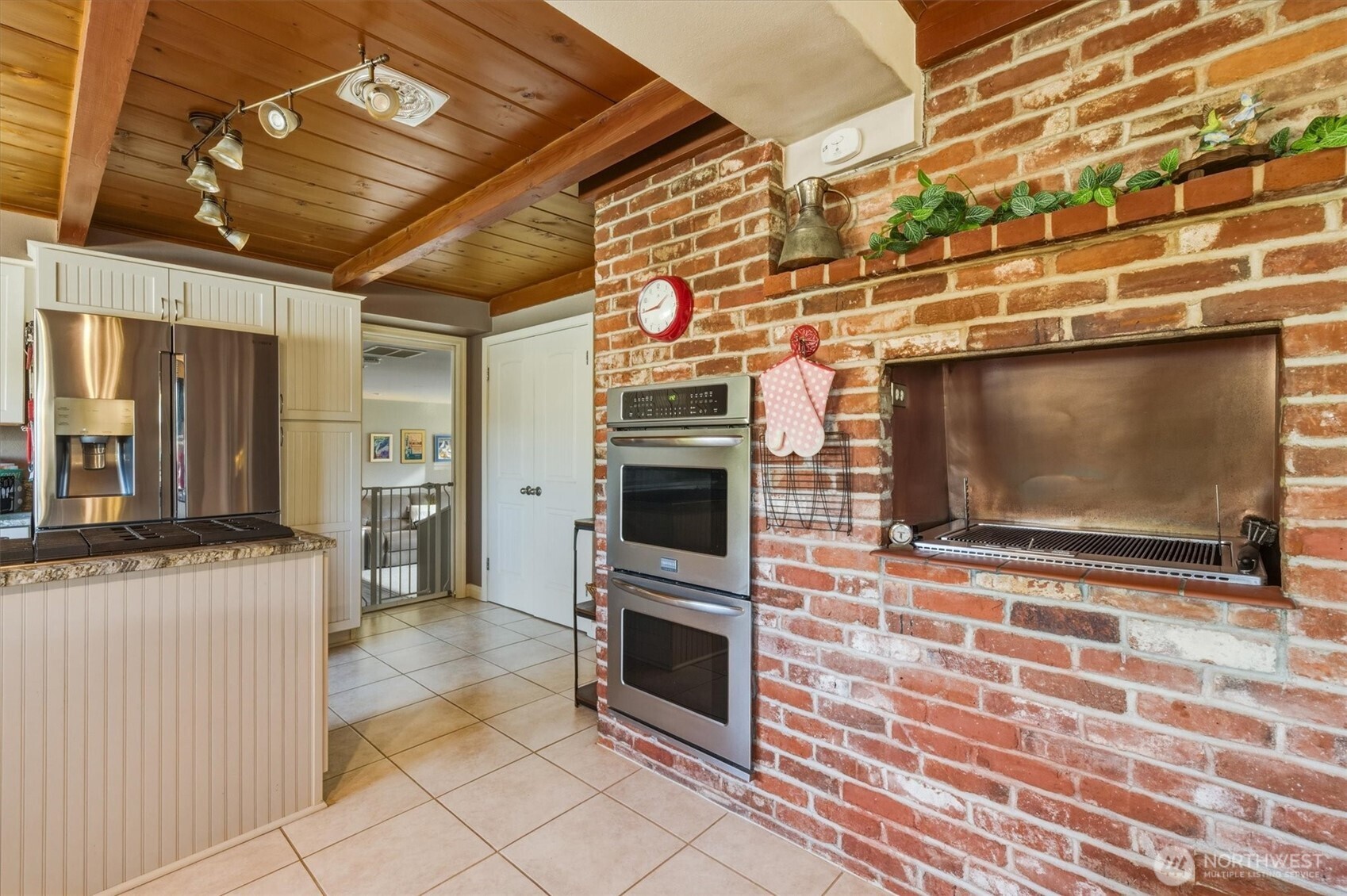 2820 Maryland Street , Longview, WA 98632
