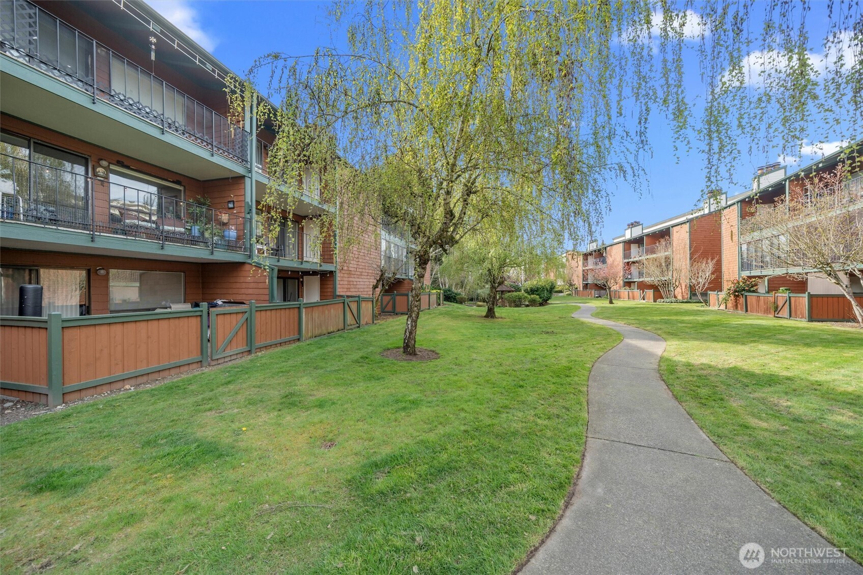 7305 N Skyview Place #G-303, Tacoma, WA 98406