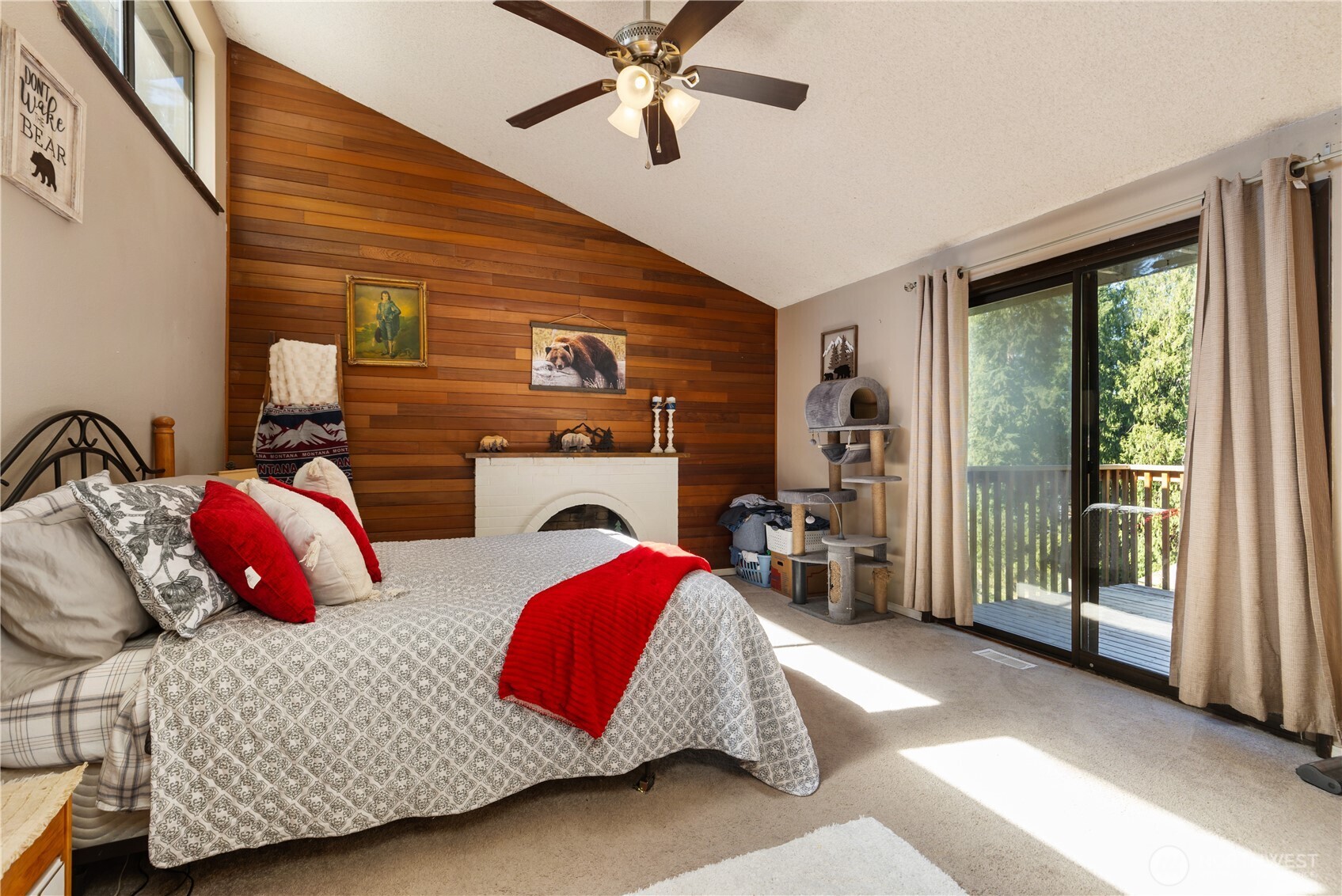 25507 Mountain Drive , Arlington, WA 98223-7284