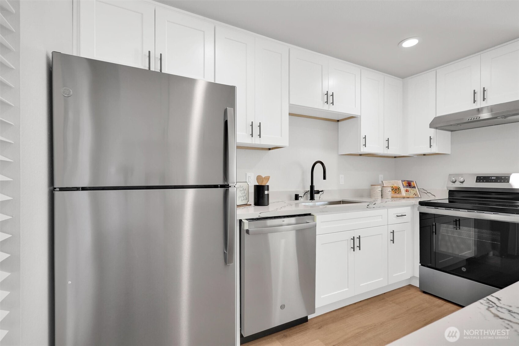 10218 NE 16th Street #Q-7, Bellevue, WA 98004
