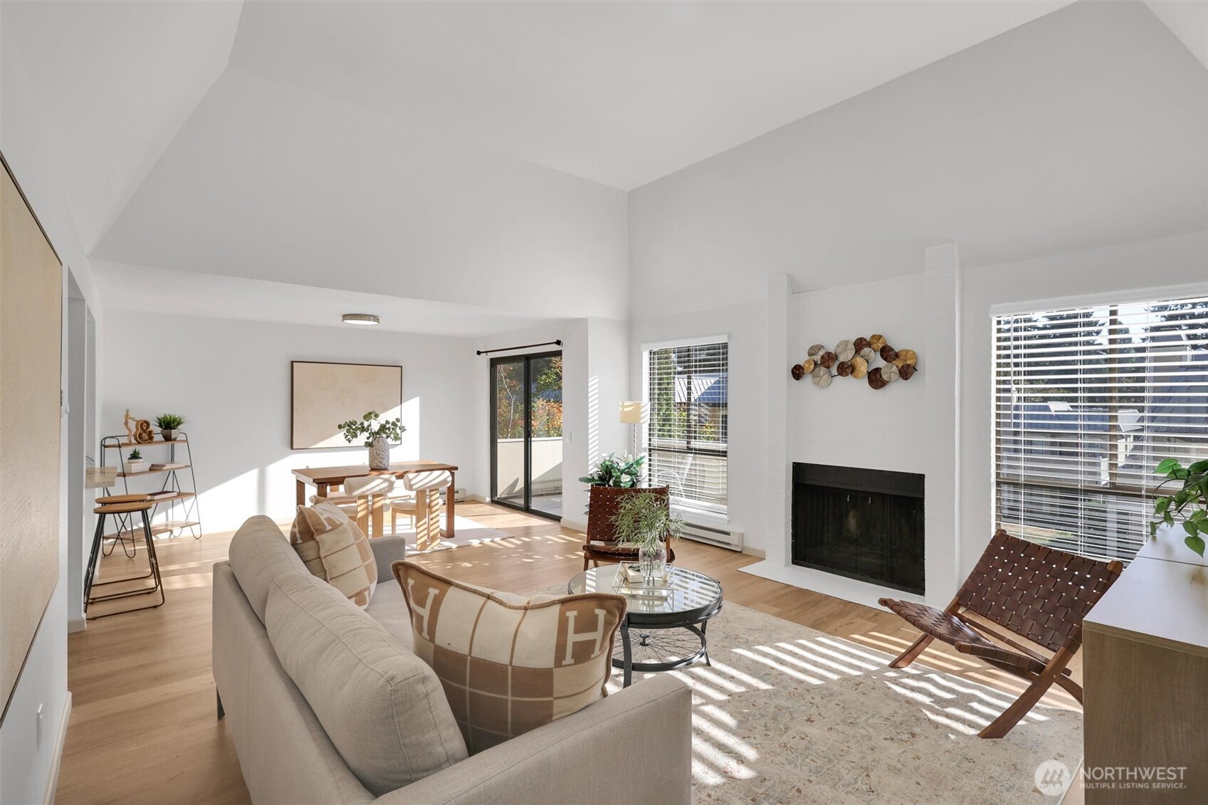 10218 NE 16th Street #Q-7, Bellevue, WA 98004