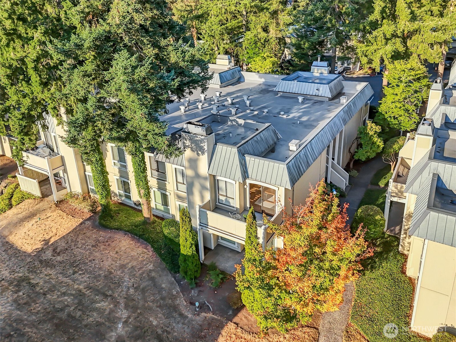 10218 NE 16th Street #Q-7, Bellevue, WA 98004