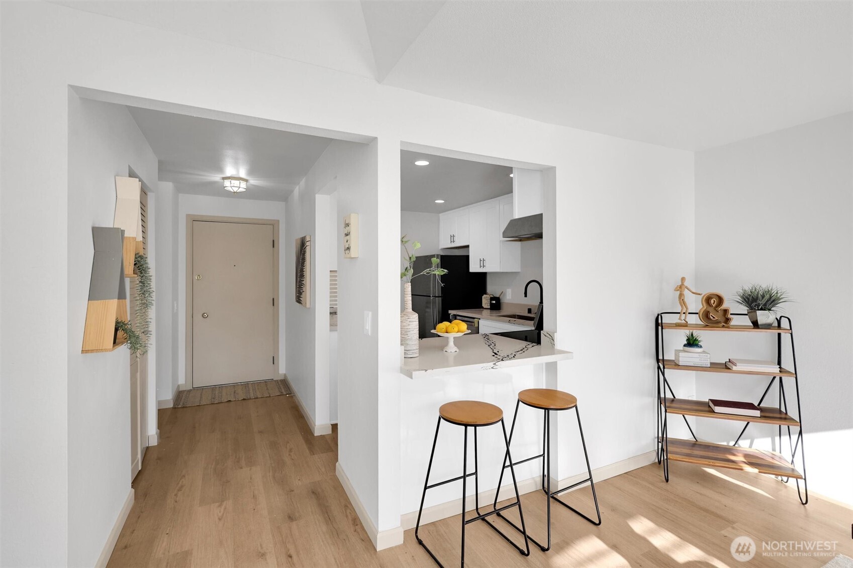 10218 NE 16th Street #Q-7, Bellevue, WA 98004