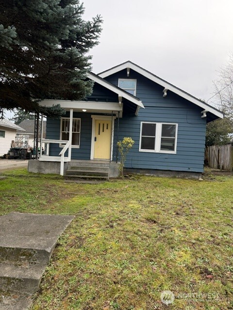520 E Division Lane , Tacoma, WA 98404