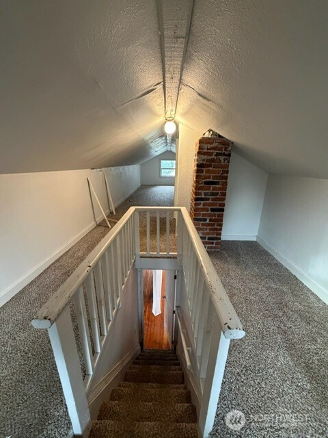 520 E Division Lane , Tacoma, WA 98404