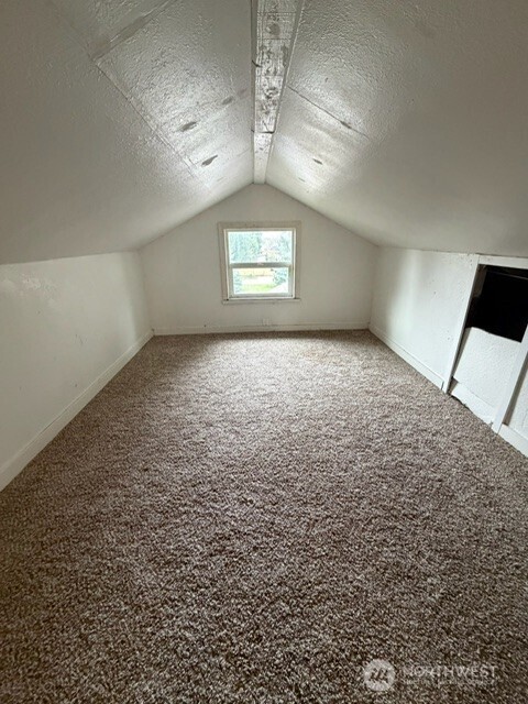 520 E Division Lane , Tacoma, WA 98404