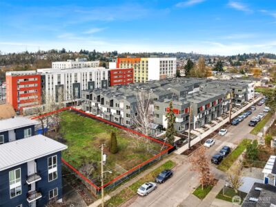 7001 42nd Avenue , Seattle, WA 98118