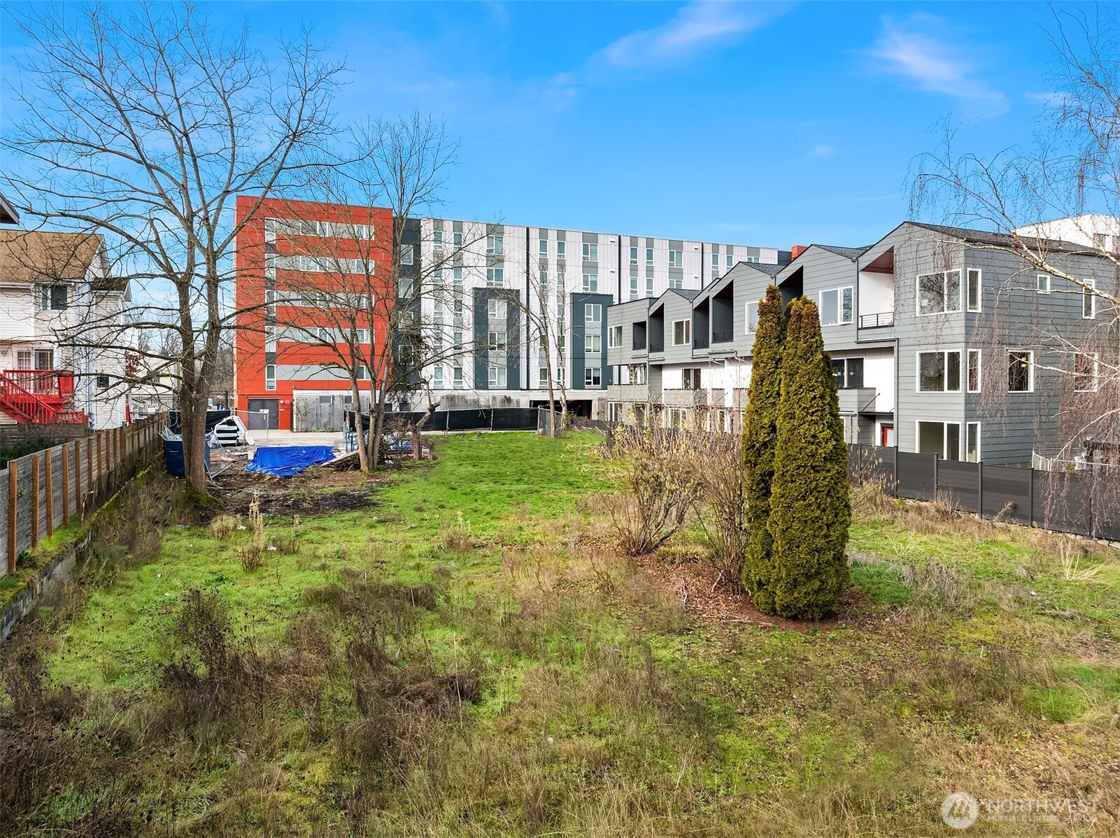 7001 42nd Avenue , Seattle, WA 98118
