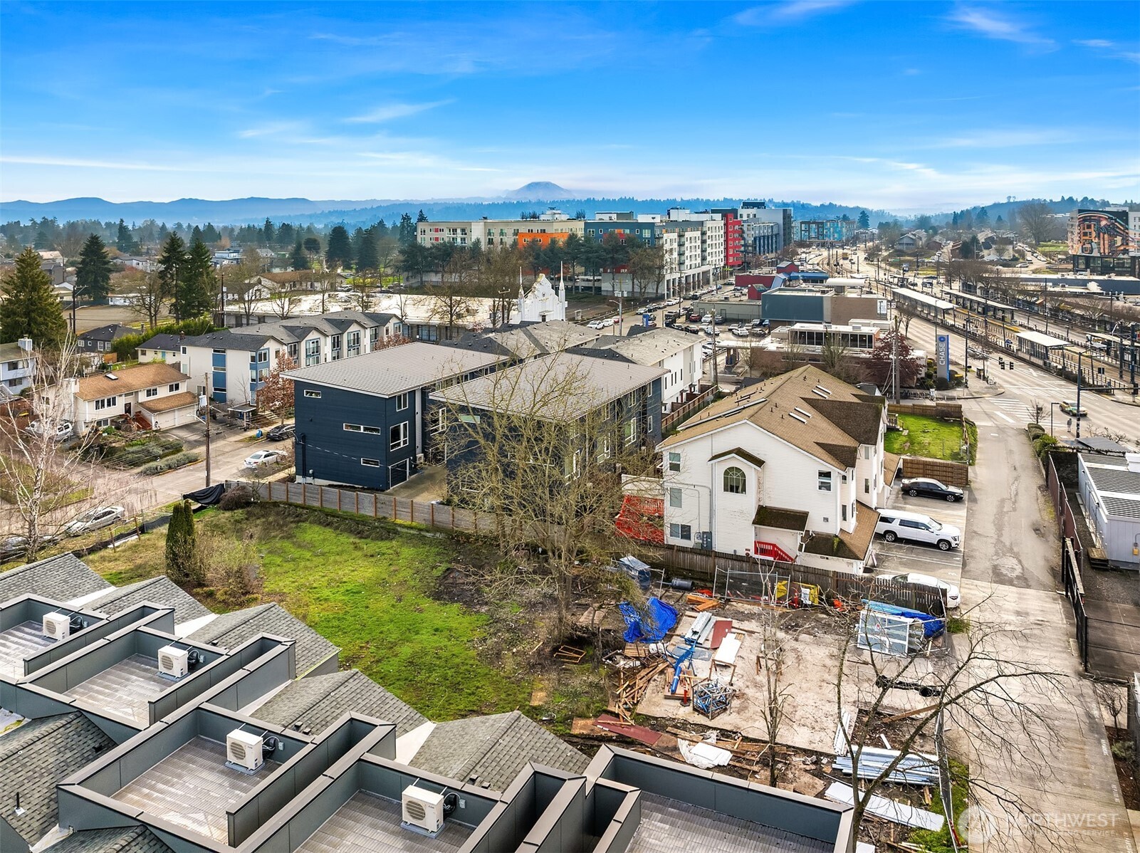 7001 42nd Avenue , Seattle, WA 98118