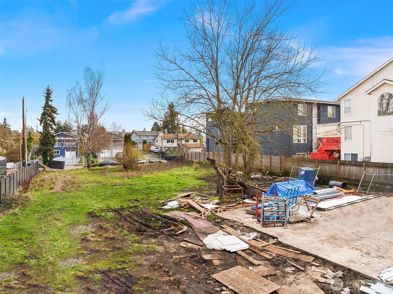 7001 42nd Avenue , Seattle, WA 98118