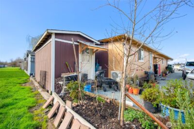1400 N 30th Street #12, Mount Vernon, WA 98273 - Photo 22