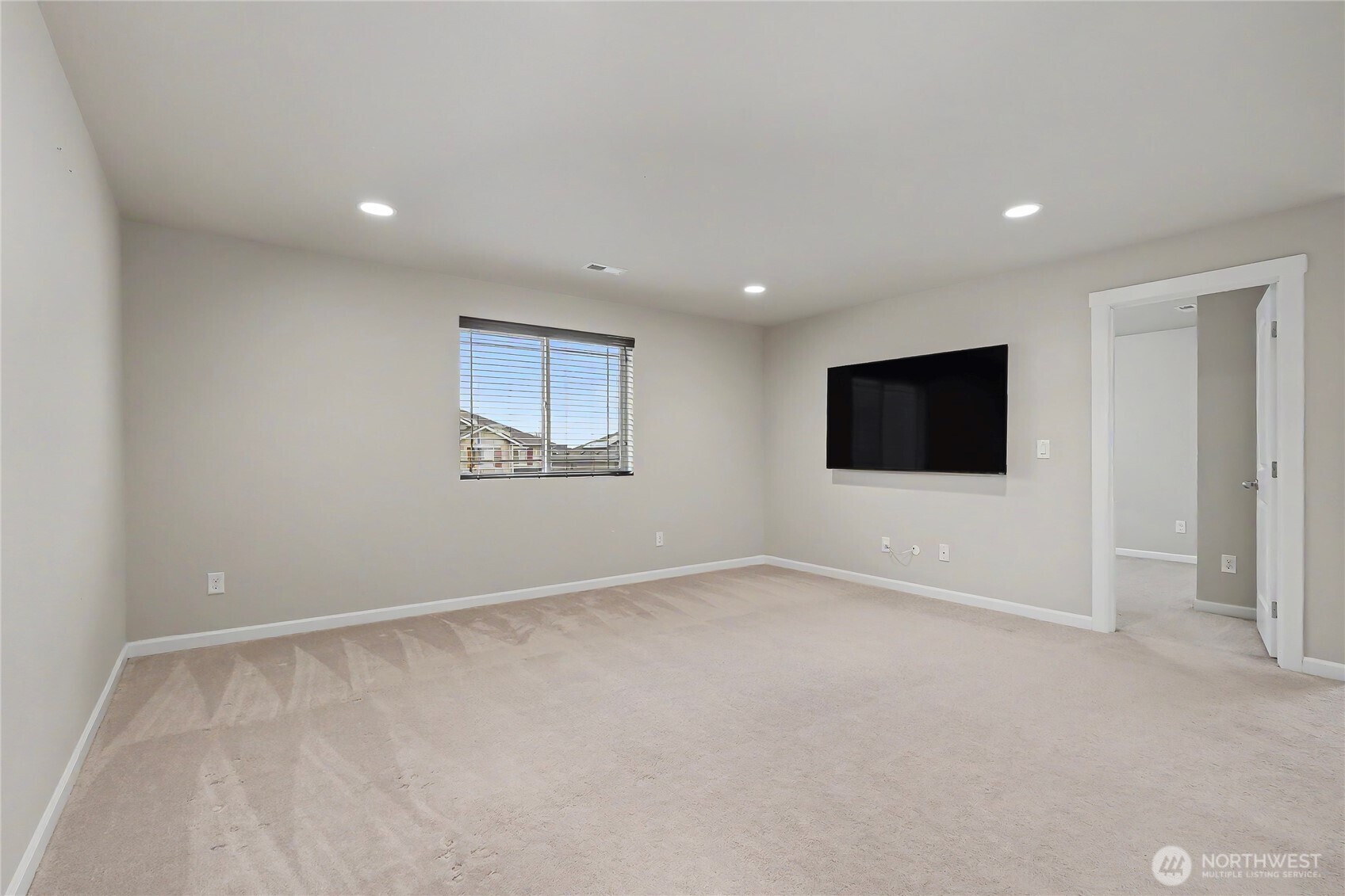 6013 S 302nd Street , Auburn, WA 98001